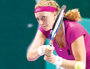 Kvitova sends weary Wozniacki packing