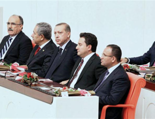 Government rushes decrees before mandate expires