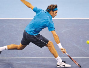 On-song Federer seeks new record in London