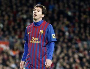 Real, Barça warm up in style for El Clasico