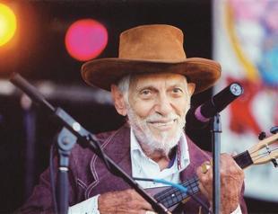 Veteran ukulele player Bill Tapia dies