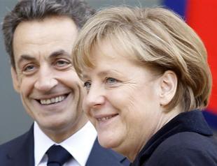 France, Germany want monthly eurozone summits: Sarkozy