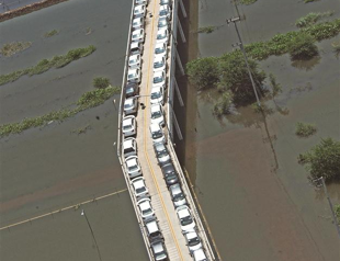 Toyota, Nissan extend halts in Thailand