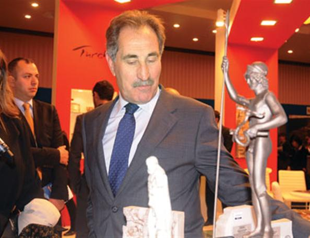 Günay opens archaeology fair in Italy