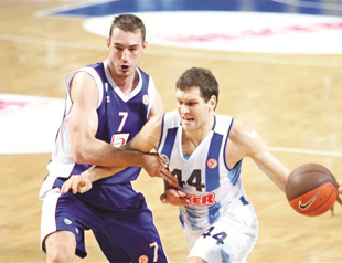 Fener plays at Caja, aims for the top