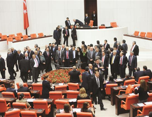 Deputy parliament speaker denies using