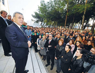 3 arrested in İzmir municipality raid