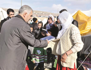 Deputies aid quake victim family in Van