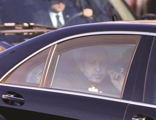 PM Erdoğan loved, hated in online poll