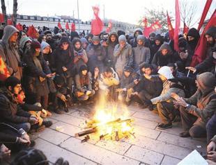 Students released by court as protests simmer