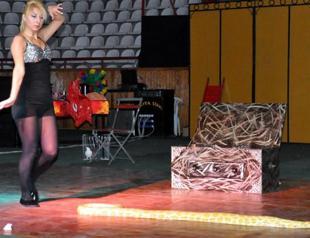 Circus python hibernates as act tours cold Anatolia