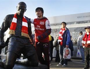 Wenger confirms Henry close to Arsenal loan deal