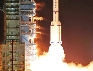 China launches spacecraft, aims space station by 2020