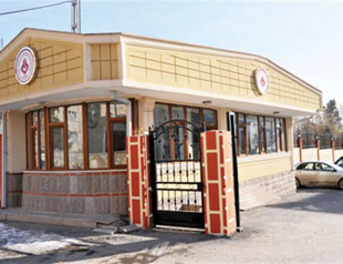 Local broadcasting in a squeeze in Van