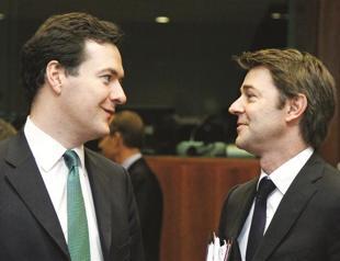 War of words between France, Britain heats up