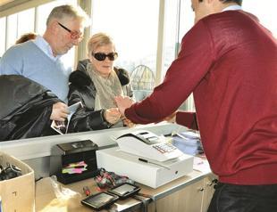 City Lines offers e-guide service in 10 languages