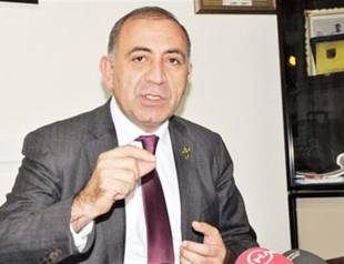 Opposition fumes at popular website