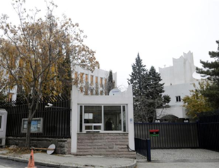 Turkish police find guns at Libya embassy