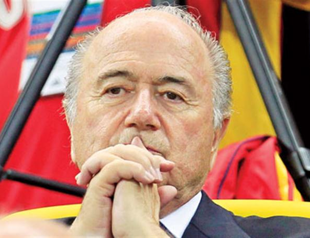 Calls grow for FIFA chief Blatter’s resignation over racism comments