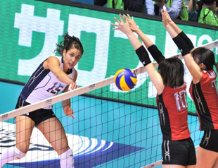 USA defeats defending champion Italy at worlds Cup