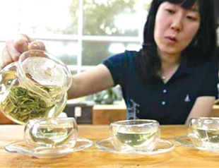 A Cup of green tea may be good for ‘bad’ cholesterol