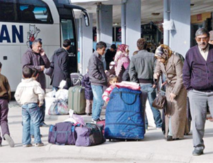 Thousands migrate from earthquake-stricken Van