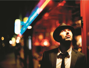 Wax tailor on Babylon stage