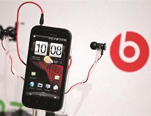 Taiwan’s HTC hails Apple patent ruling