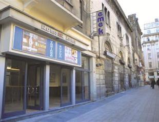 Foreign film critics react against Emek decision