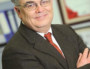 Head of trade body resigns on tensions