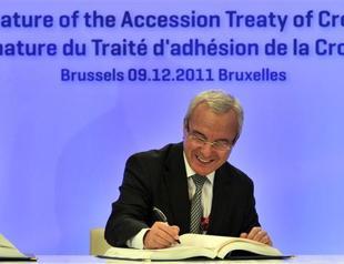 Turkey should recognize historical events: French minister