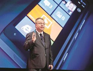 Nokia talks of war in smartphone market