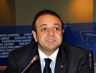 Erdoğan’s bedroom talks illegally taped: Minister