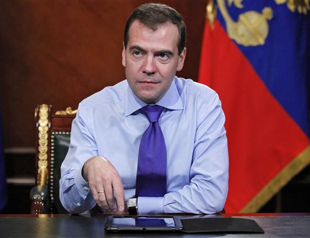 Medvedev makes final push for Russia ruling party