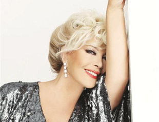 Classical Turkish music diva on stage