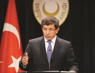 Foreign Minister promises justice to kin of neo-Nazi victims