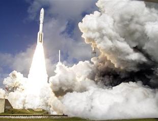 NASA launches biggest-ever rover to Mars