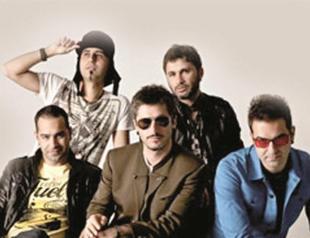 Redd onstage in Istanbul