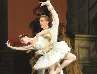 Aspendos Festival spreads over two months in 2012