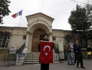 Azerbaijan slams France vote on Armenia genocide