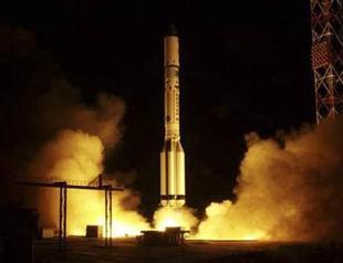 Russian satellite hits cosmonaut street in Siberia