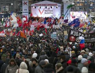 Sea of people fills Moscow in search of free Russia