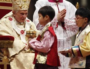 Pope prays for famine, flood, conflict victims on Christmas