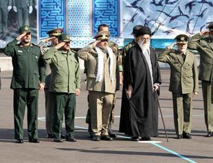 Iran says ready to expand military links with Iraq