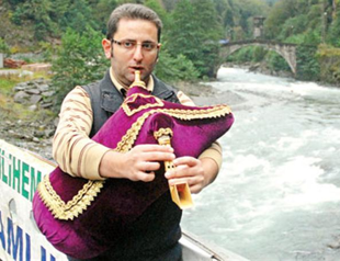 Bagpipe artist nominated for UNESCO