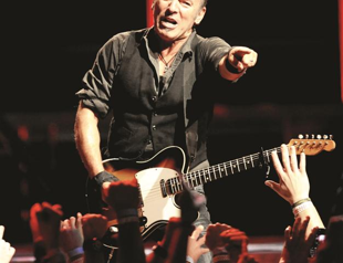 Springsteen plans new world tour