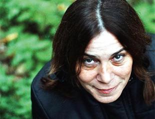 Influential Turkish author to meet her fans