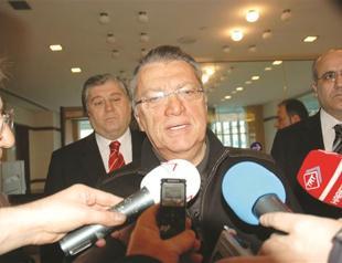 Former prime minister denies Greek forest arson