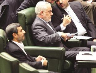 Iran warns West on oil passage in Hormuz