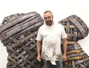 Controversy over censorship spreads